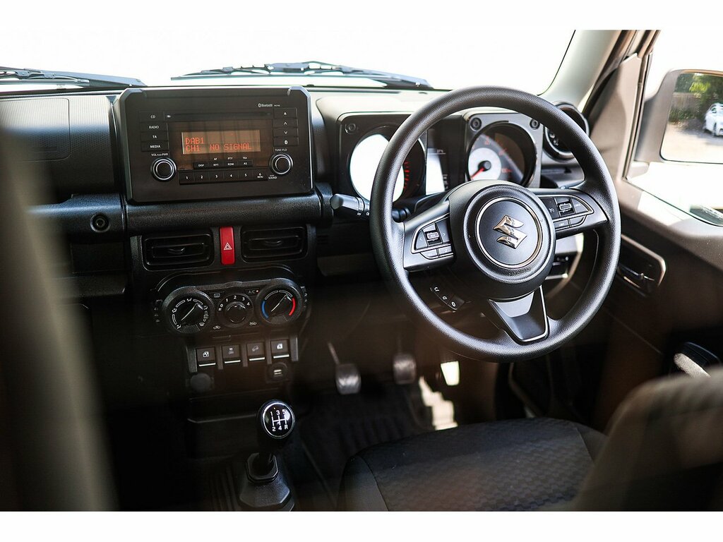 Suzuki Jimny Allgrip White #2