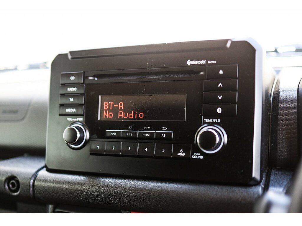 Suzuki Jimny Allgrip White #14