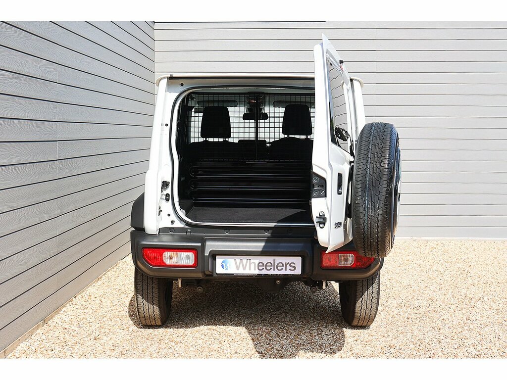 Suzuki Jimny Allgrip White #8