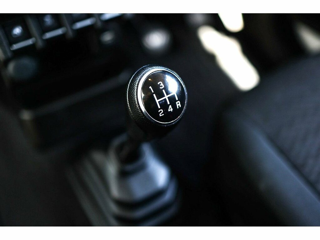 Suzuki Jimny Allgrip White #20