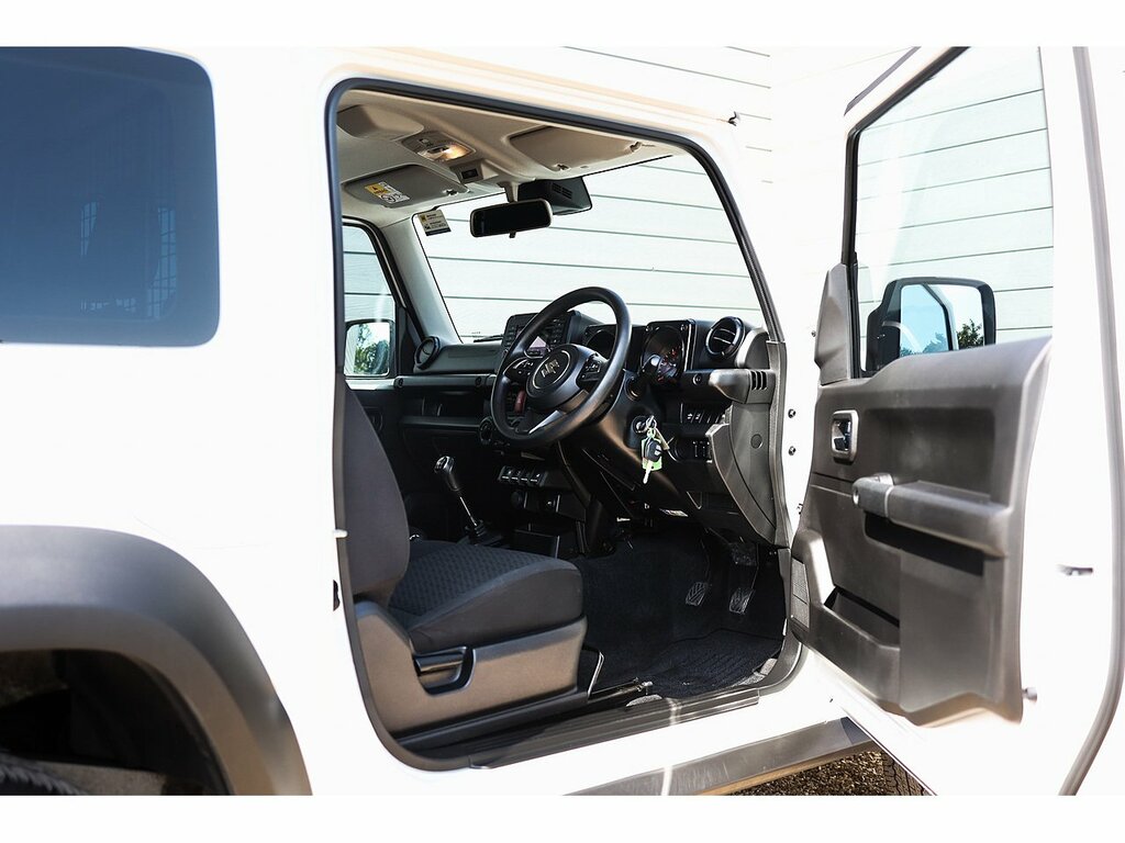 Suzuki Jimny Allgrip White #10