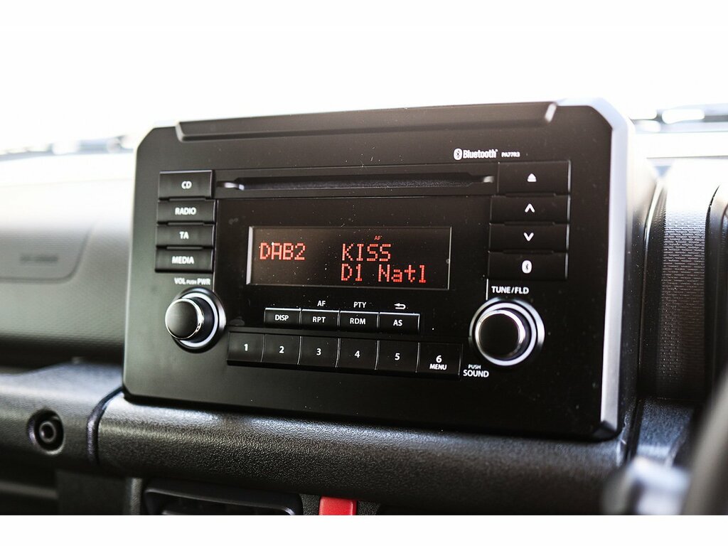 Suzuki Jimny Allgrip White #13