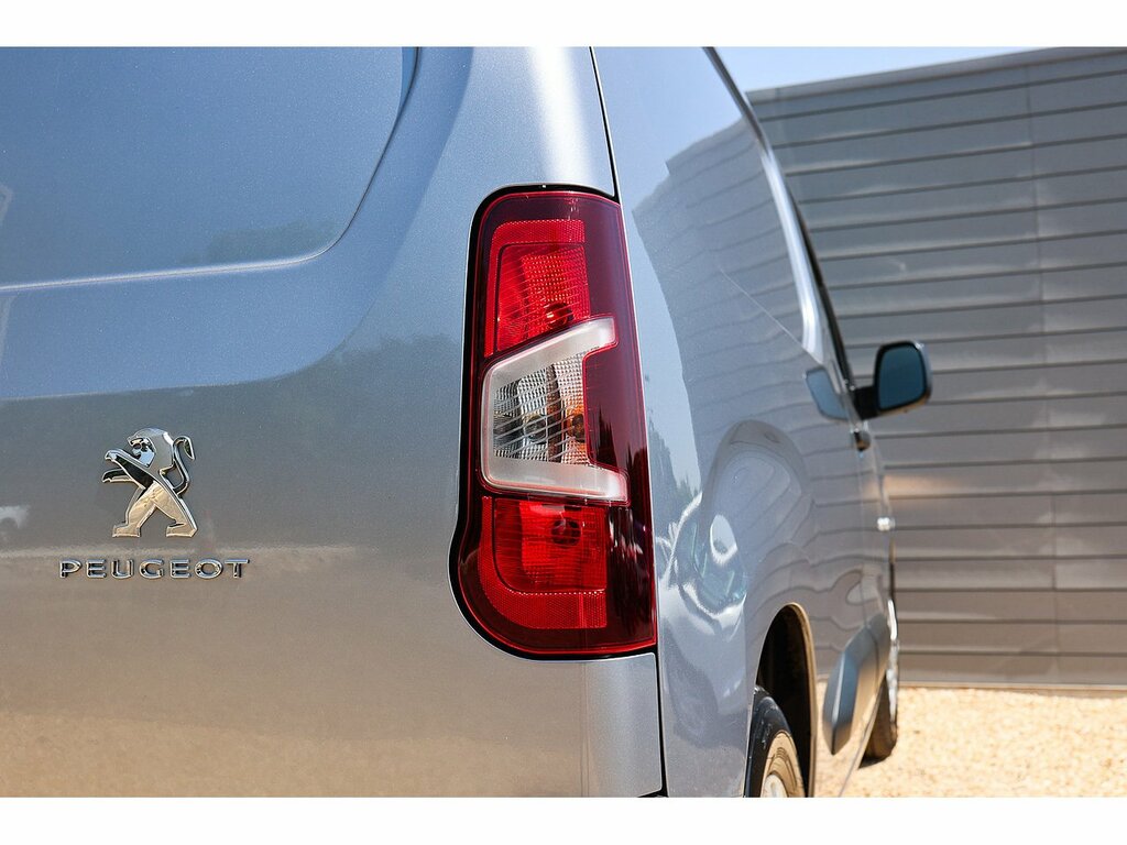 Peugeot E-Partner 800 50Kwh Professional Premium Standard Panel Van Grey #28