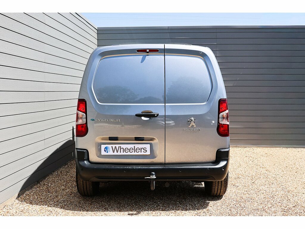 Peugeot E-Partner 800 50Kwh Professional Premium Standard Panel Van Grey #8