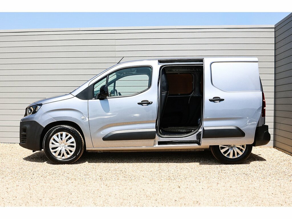 Peugeot E-Partner 800 Professional Premium Grey #6