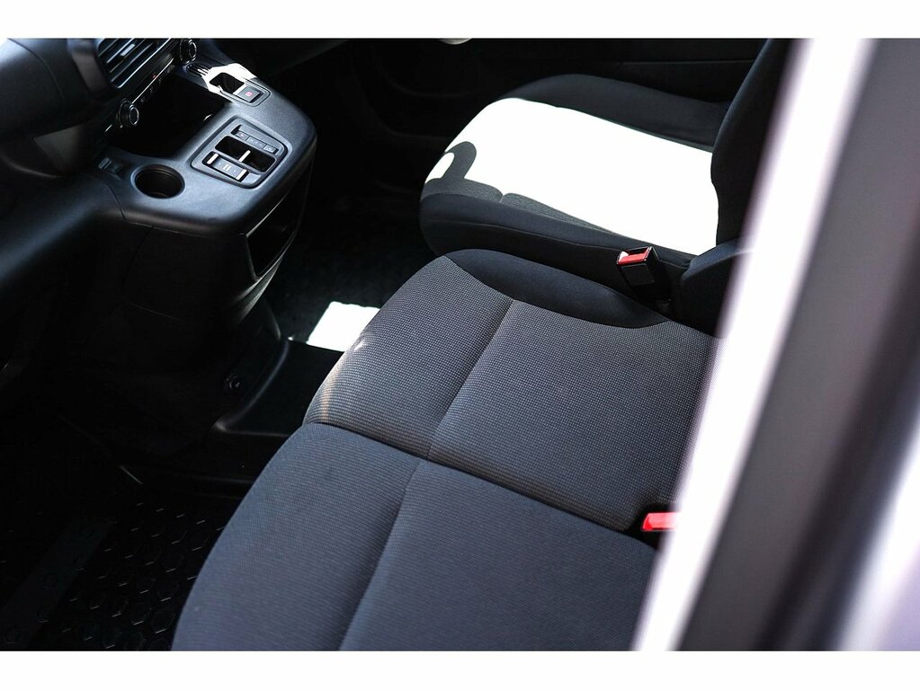 Peugeot E-Partner 800 50Kwh Professional Premium Standard Panel Van Grey #21
