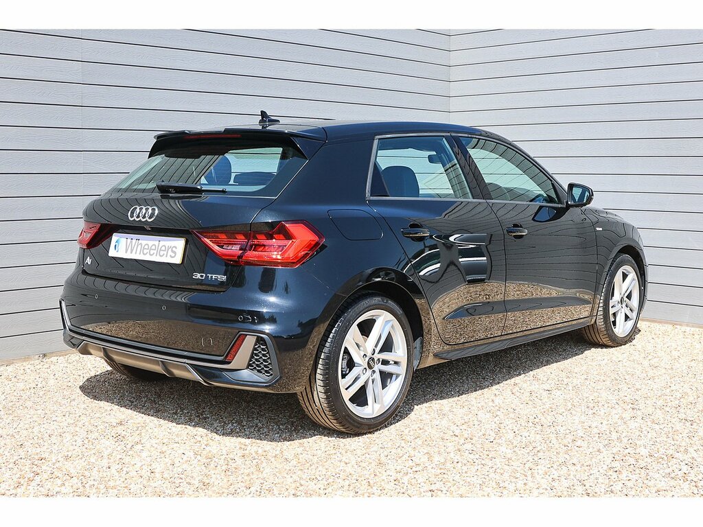 Audi A1 Tfsi S Line Black #3