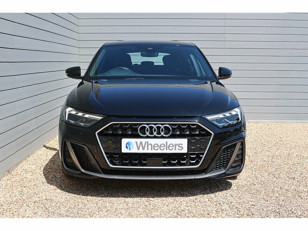 Audi A1 Tfsi S Line Black #4