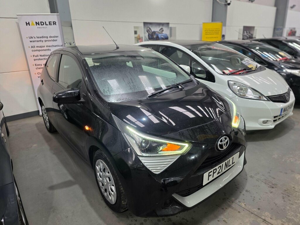 Toyota Aygo 1.0 Vvt-i X-play Euro 6 Safety Sense FP21NLL Black #5