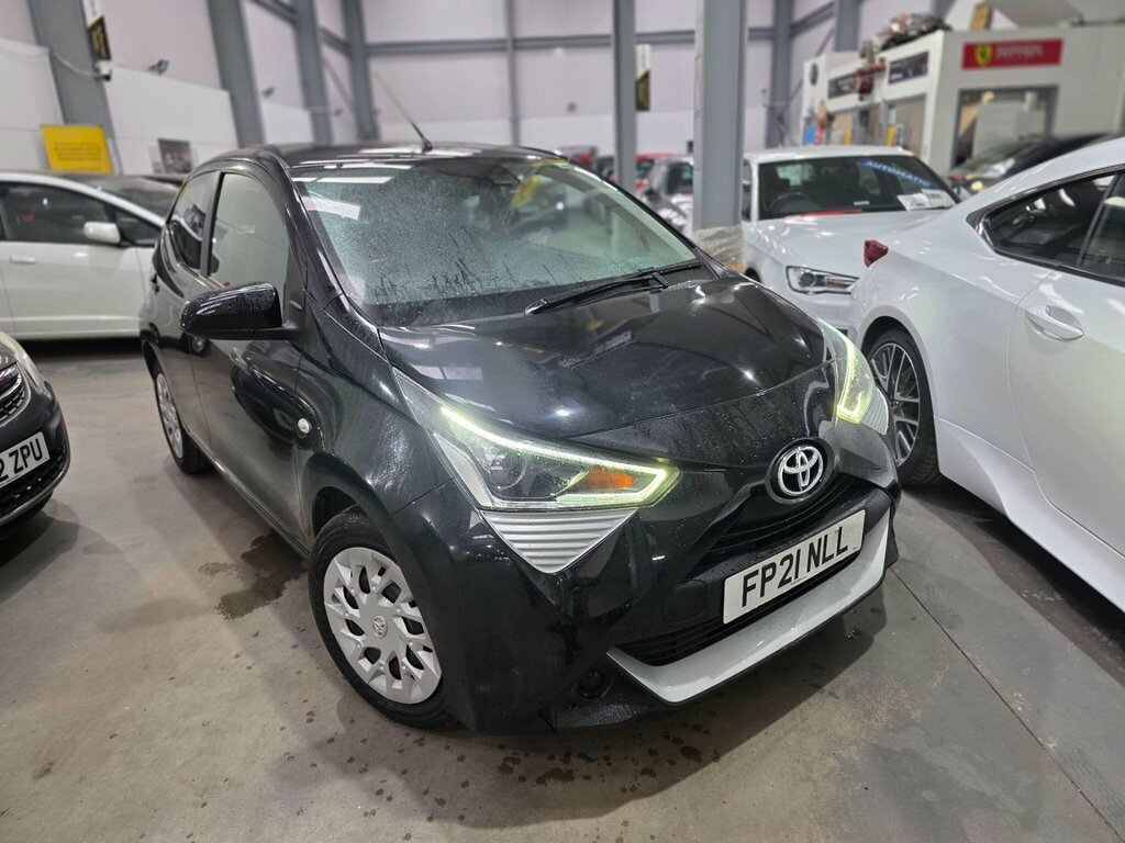 Toyota Aygo 1.0 Vvt-i X-play Euro 6 Safety Sense Black