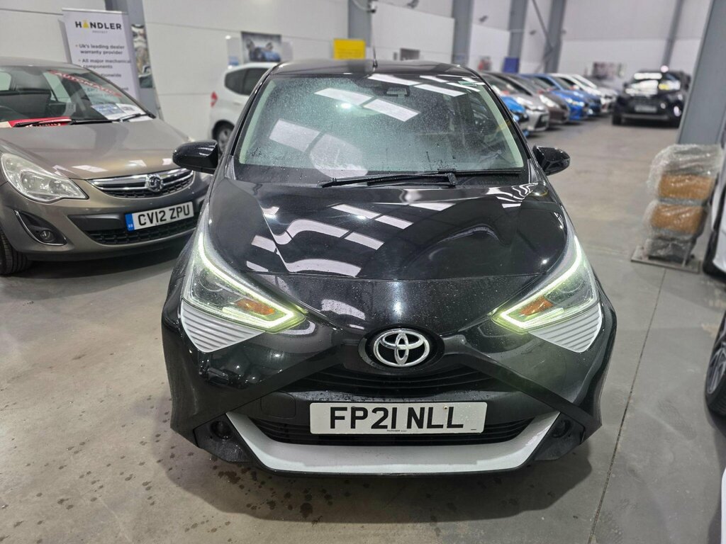 Toyota Aygo 1.0 Vvt-i X-play Euro 6 Safety Sense FP21NLL Black #2