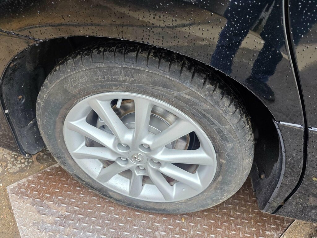 Toyota Estima 2.4 E 7 Silver #24