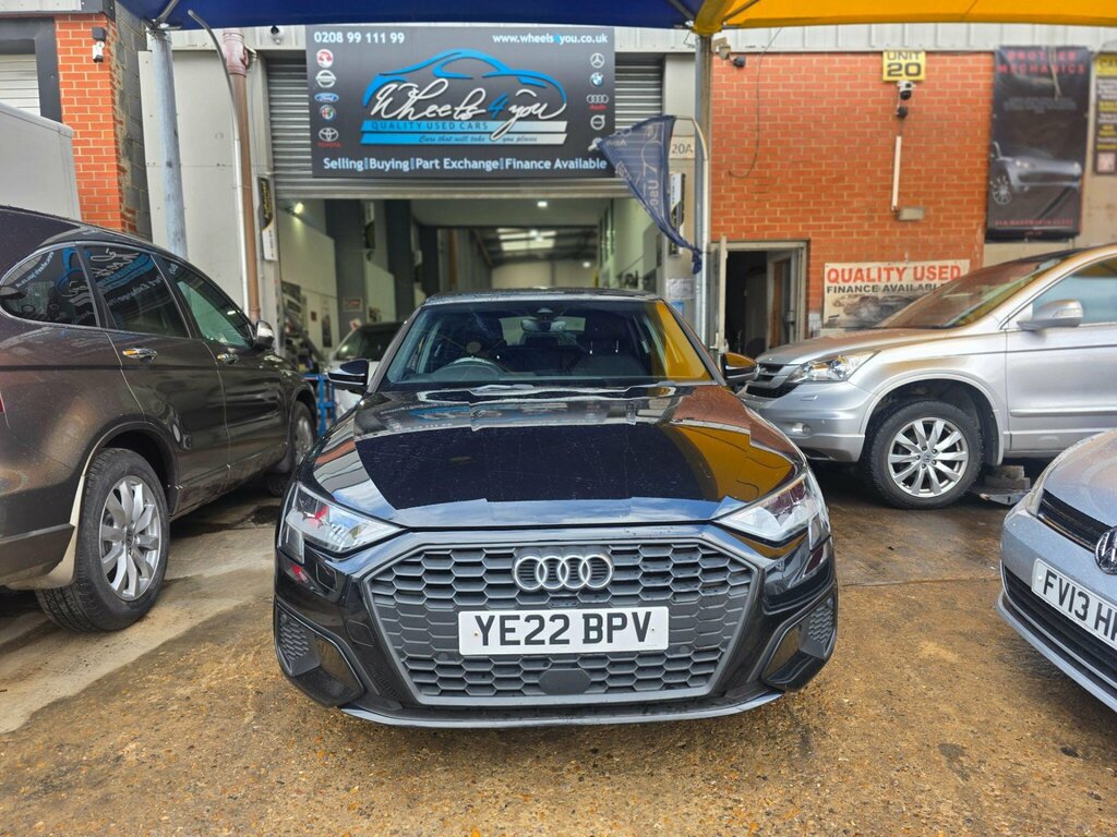 Audi A3 1.0 Tfsi 30 Technik Sportback S Tronic Euro 6 Ss YE22BPV Black #4