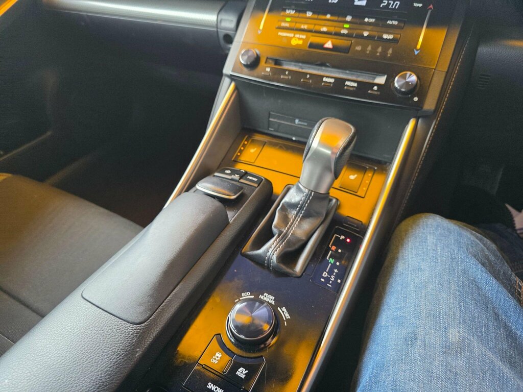 Lexus IS Saloon Grey #14