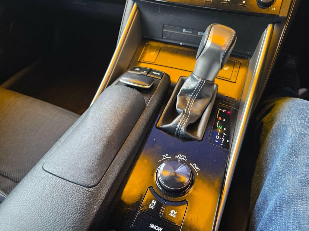Lexus IS Saloon Grey #26