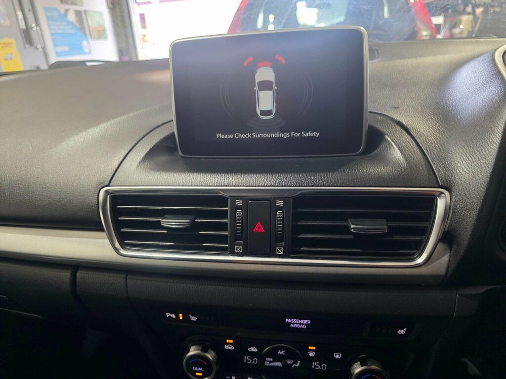 Mazda 3 Skyactiv-d Sport Nav Hatchback Red #38