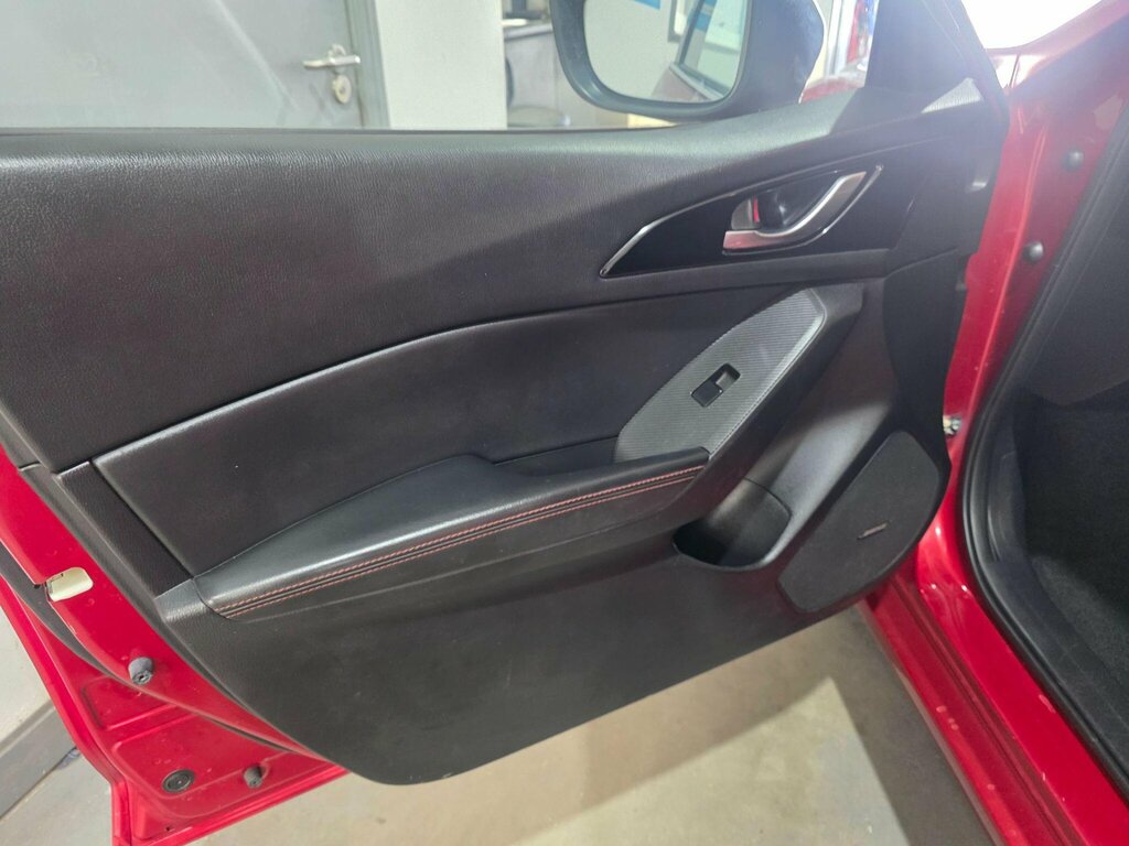 Mazda 3 Skyactiv-d Sport Nav Hatchback Red #27