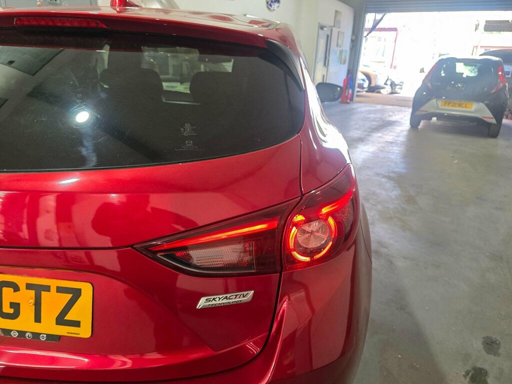 Mazda 3 Skyactiv-d Sport Nav Hatchback Red #8