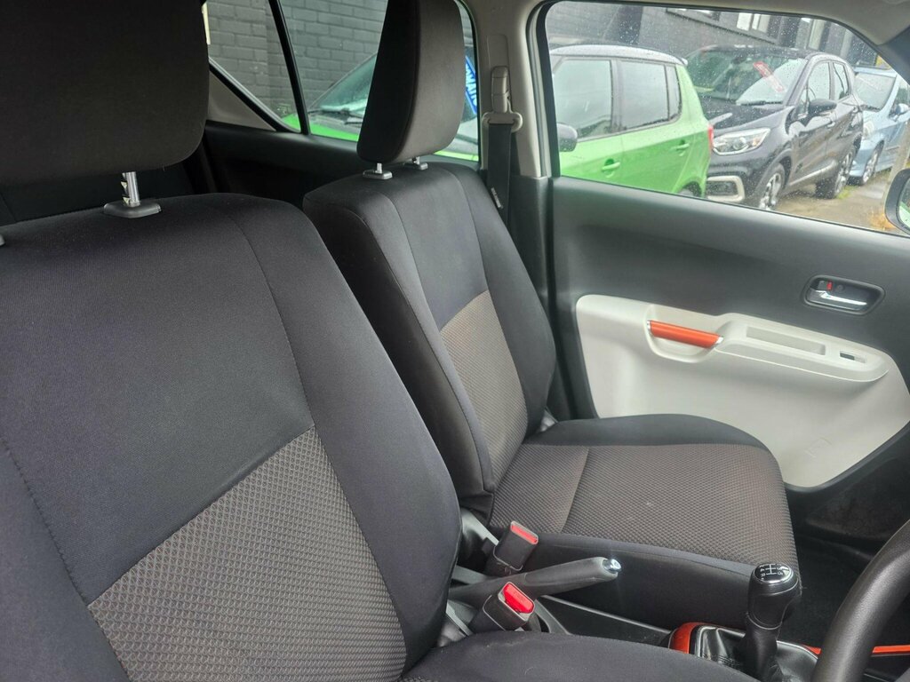 Suzuki Ignis Hatchback #13