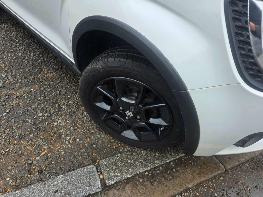 Suzuki Ignis Hatchback #27
