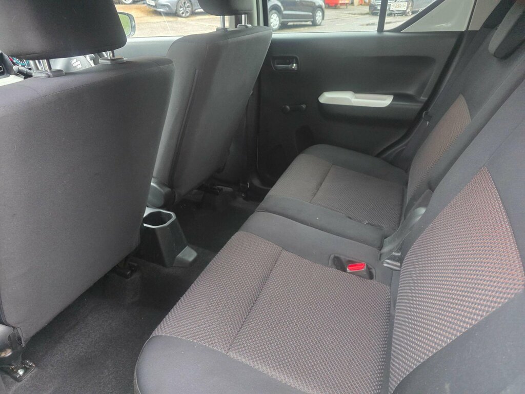 Suzuki Ignis Hatchback #18