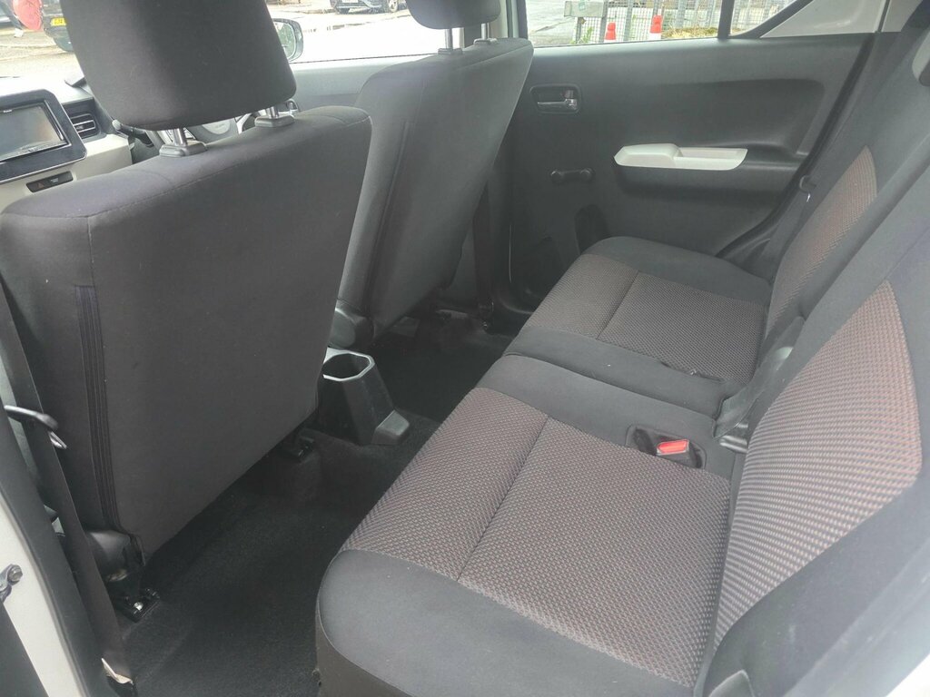 Suzuki Ignis Hatchback #15
