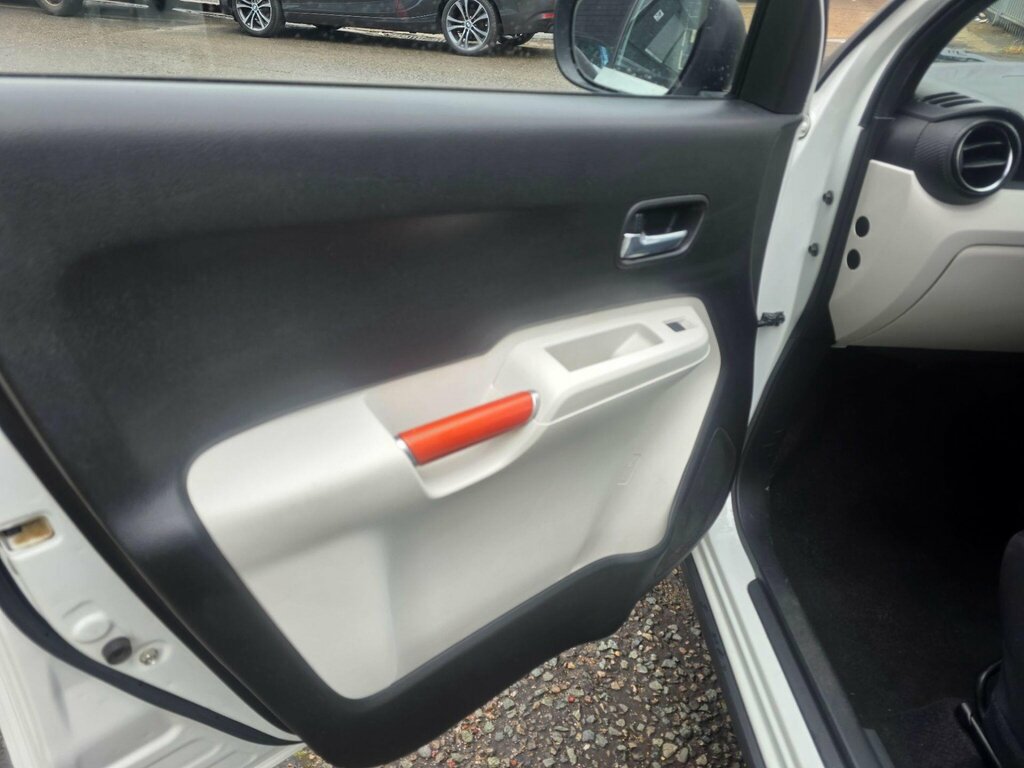 Suzuki Ignis Hatchback #25