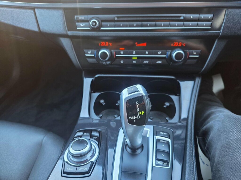 BMW 5 Series 530D M White #19