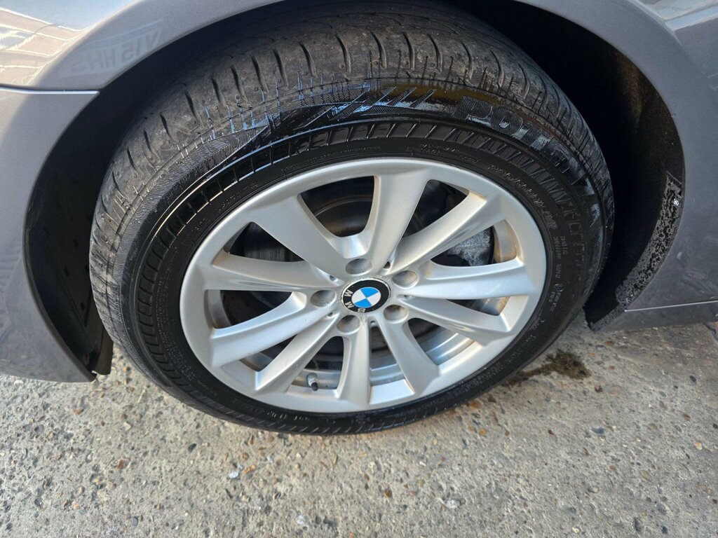 BMW 5 Series 530D M White #34