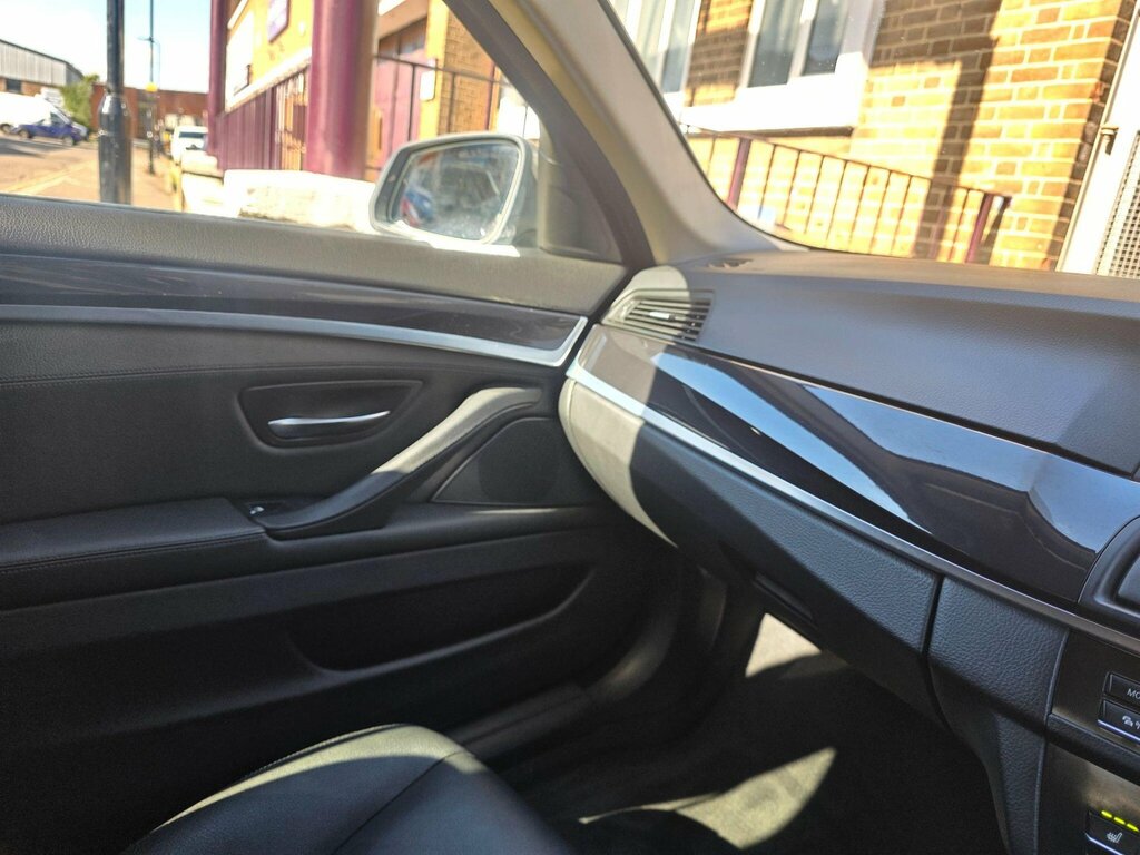 BMW 5 Series 530D M White #15