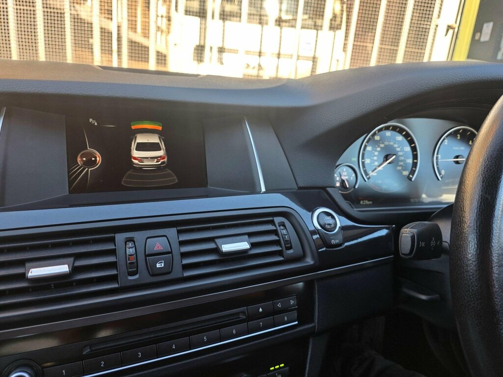 BMW 5 Series 530D M White #14