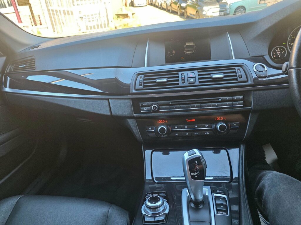 BMW 5 Series 530D M White #18