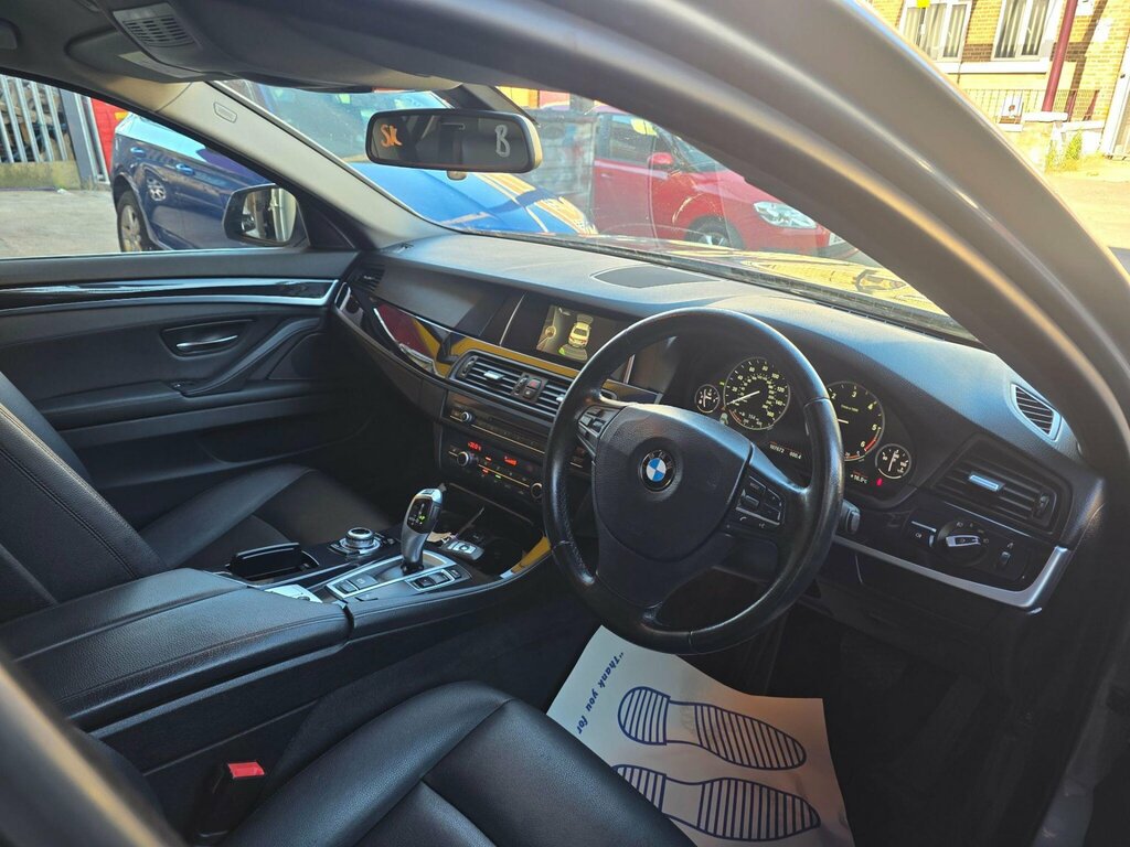 BMW 5 Series 530D M White #21