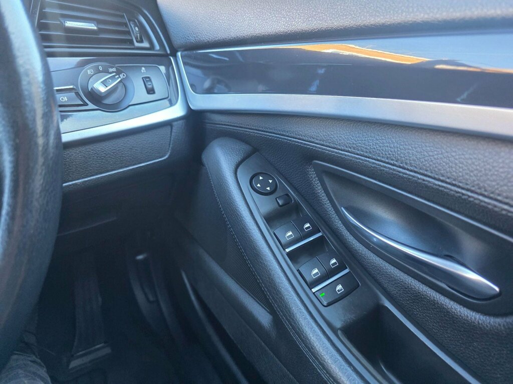 BMW 5 Series 530D M White #26