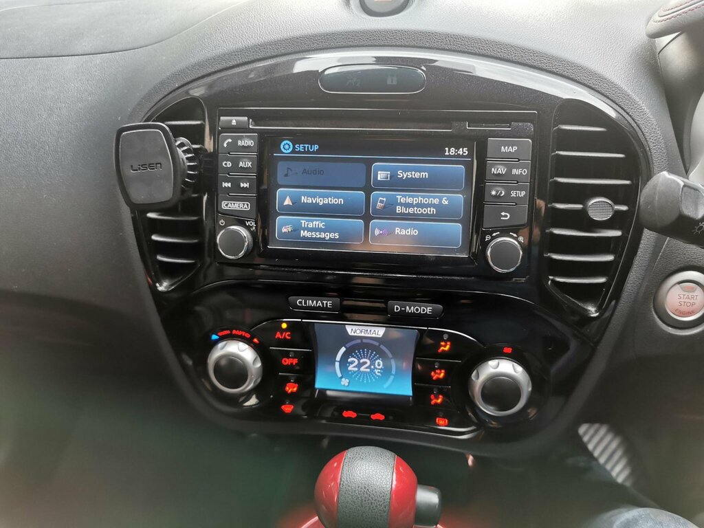 Nissan Juke 1.2 Tekna Dig-t 115 Bhp White #34