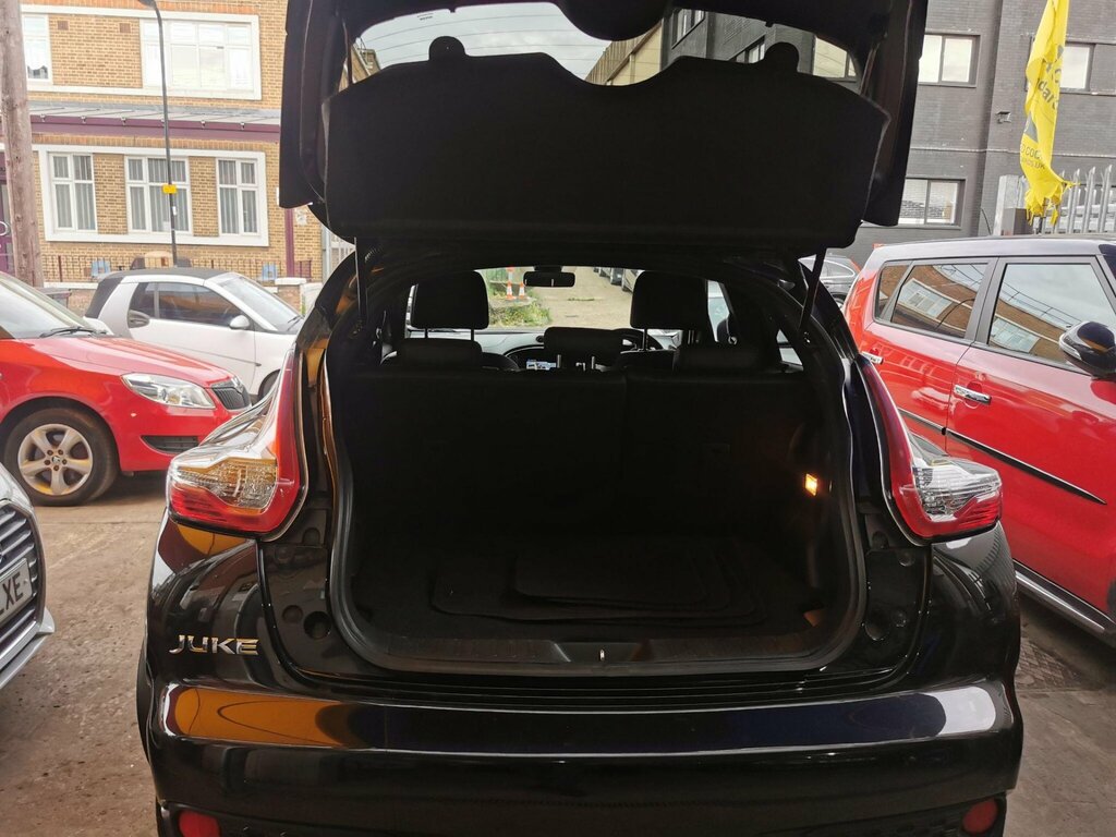 Nissan Juke 1.2 Tekna Dig-t 115 Bhp White #41