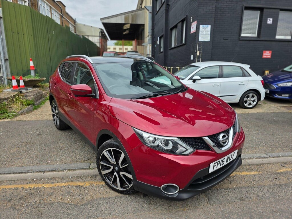 Nissan Qashqai 1.2 Dig-t Tekna Xtron 2Wd Euro 6 Ss Red #3