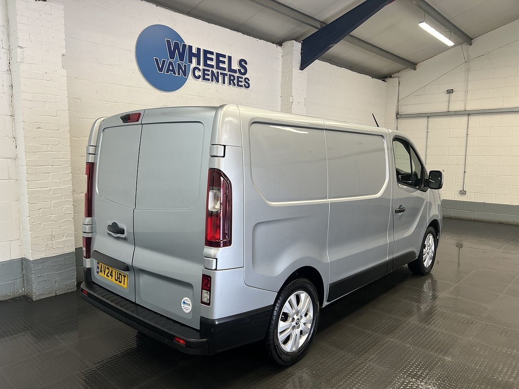 Renault Trafic 2.0 Dci Blue Sl28 Sport Panel Van Manua AV24UDT Silver #5