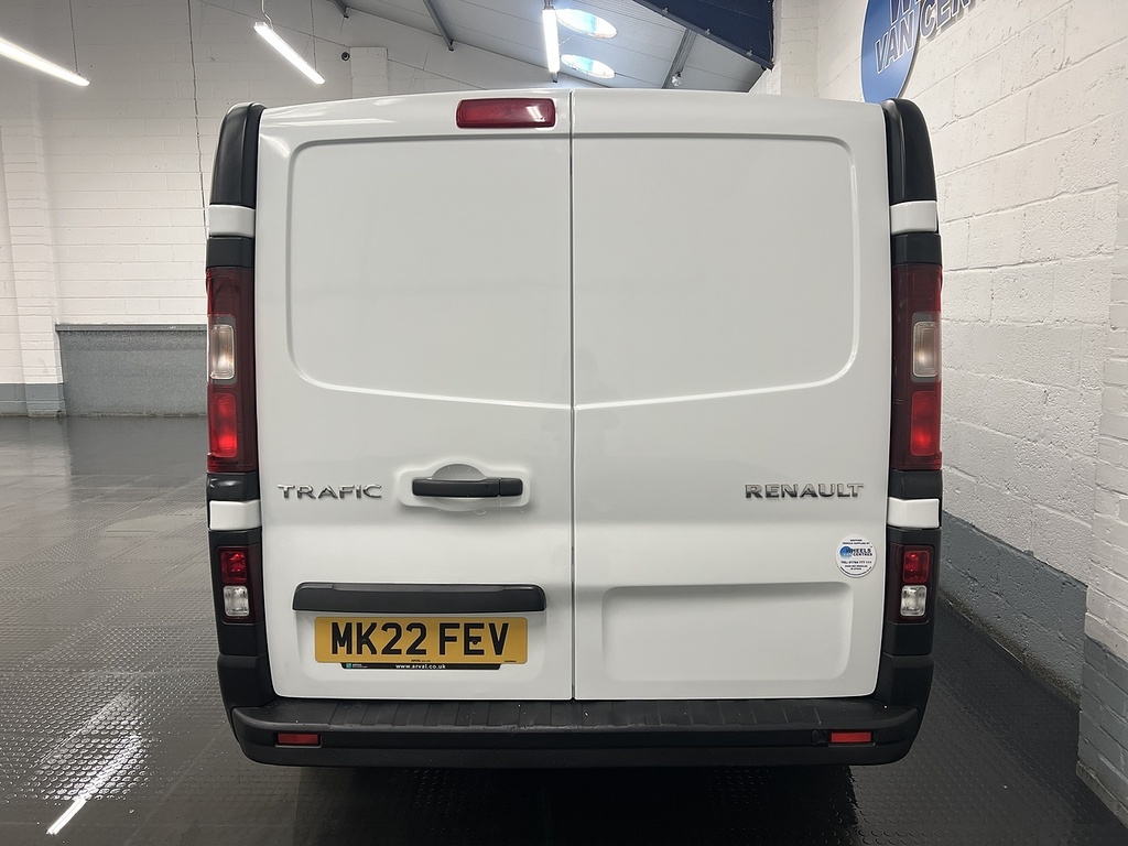 Renault Trafic 2.0 Dci Blue Sl28 Business Panel Van Ma MK22FEV White #4
