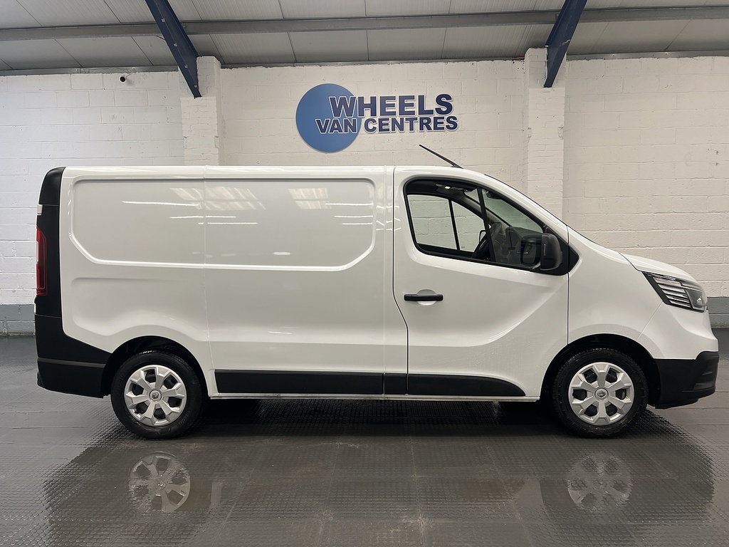 Renault Trafic 2.0 Dci Blue Sl28 Business Panel Van Ma MK22FEV White #6