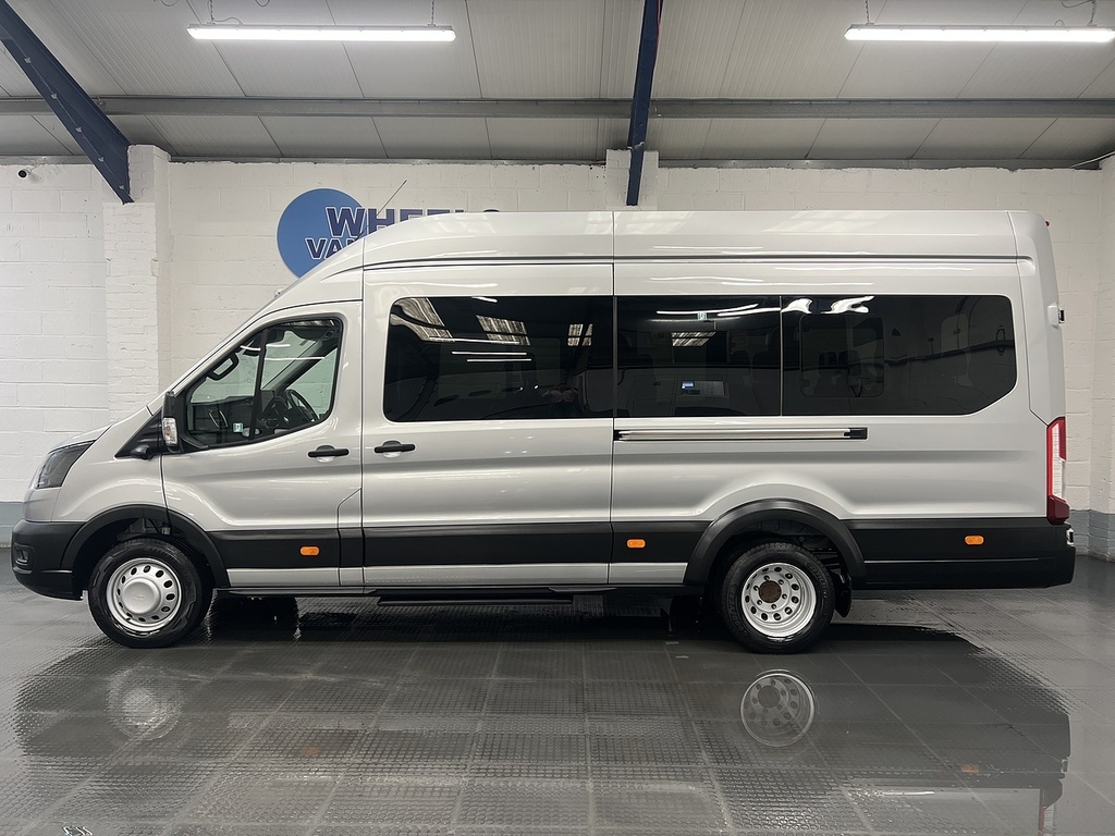 Ford Transit Custom 2.0 460 Ecoblue Trend Minibus Double Cab Diese DN74MTK Silver #2