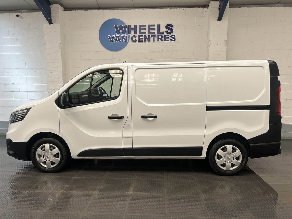 Renault Trafic 2.0 Dci Blue Sl28 Business Panel Van Ma HN23JXH White #2