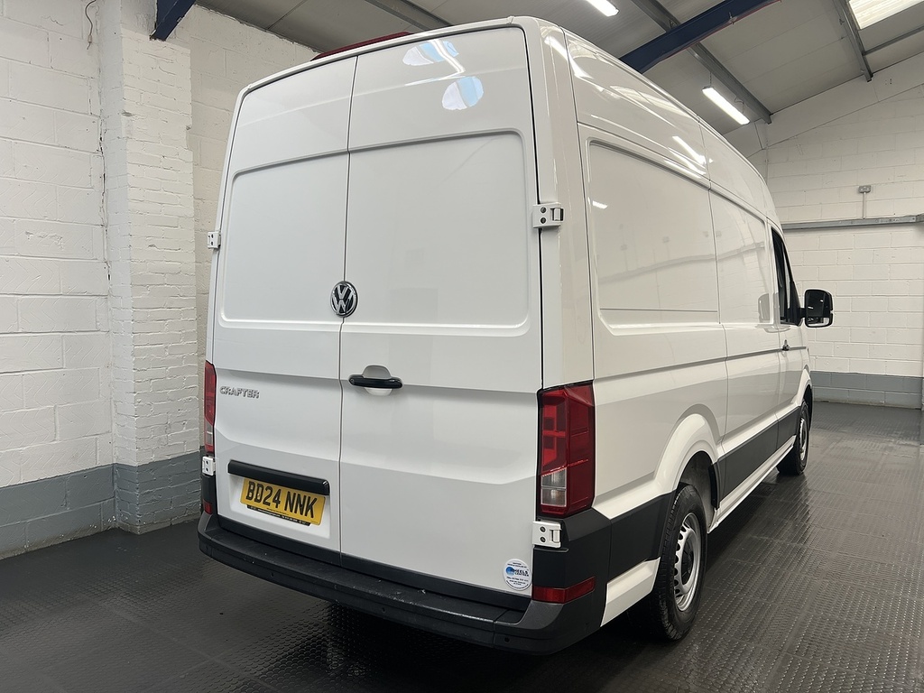 Volkswagen Crafter 2.0 Tdi Cr35 Commerce Panel Van BD24NNK White #5
