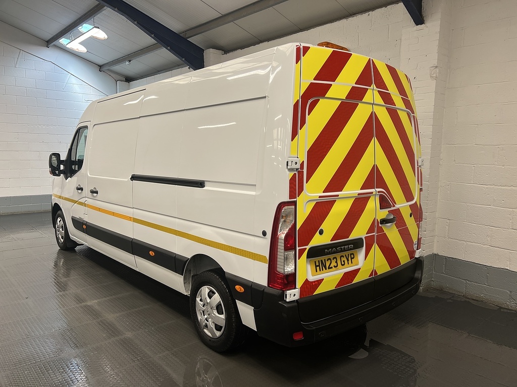 Renault Master 2.3 Dci 35 Business Panel Van F HN23GYP White #3