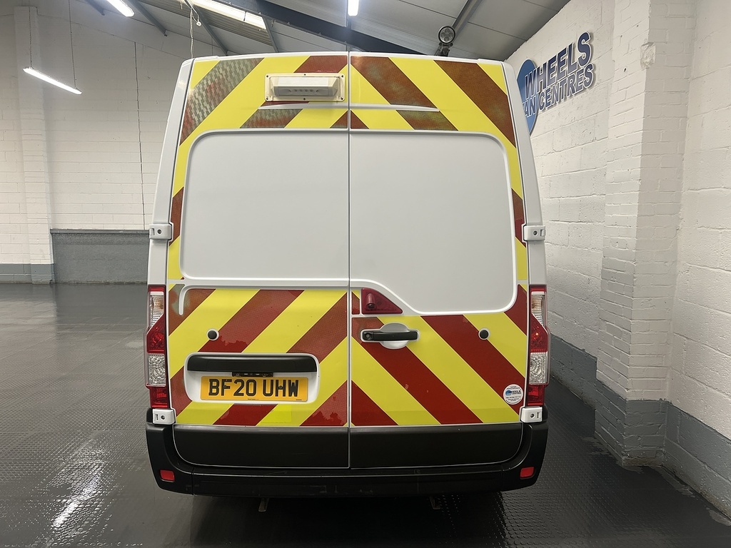 Vauxhall Movano Cdti 3500 Biturbo Edition 2.3 Welfare D White #4