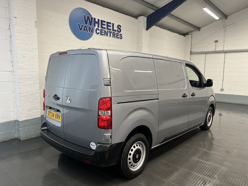 Vauxhall Vivaro 1.5 Turbo D Prime Panel Van 6Dr Swb DT24XRK Grey #5