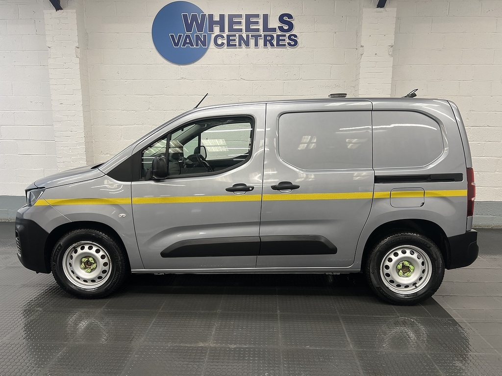 Peugeot Partner 1.5 Bluehdi 1000 Grip Standard Panel Van Diese FY20KJK Grey #2