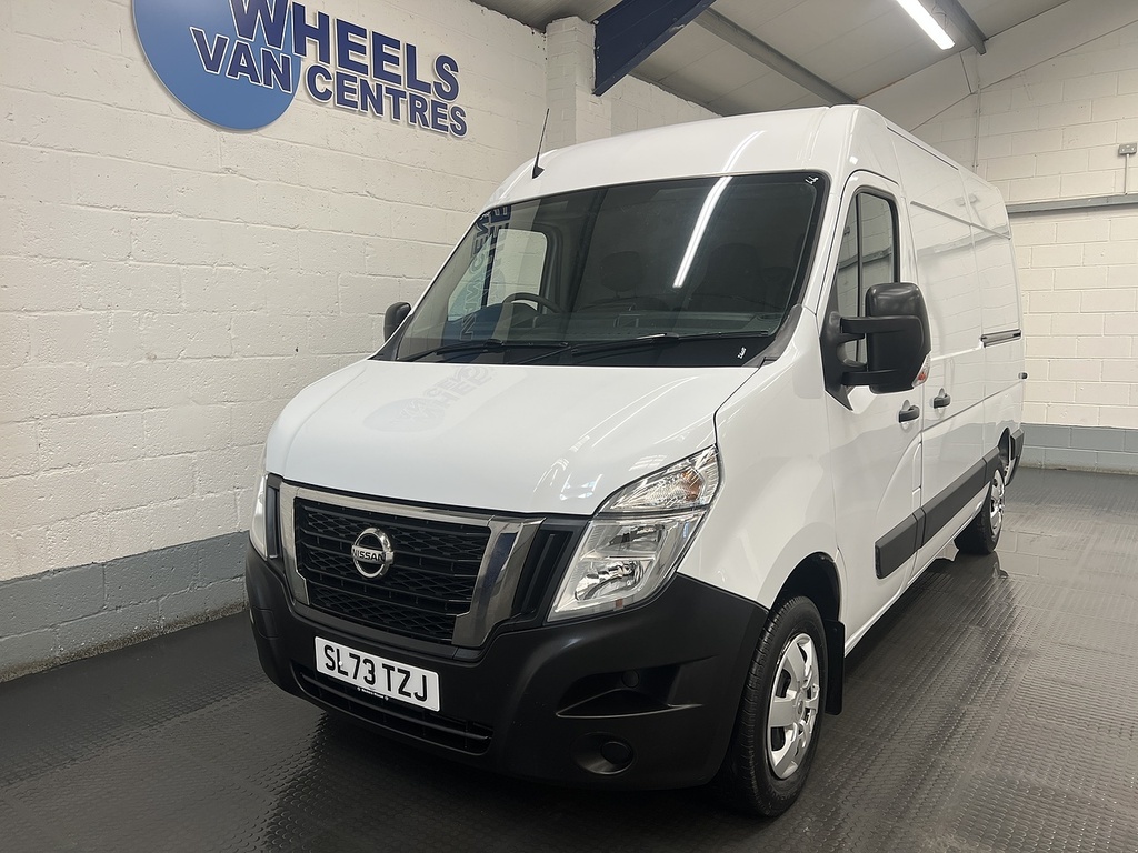 Nissan InterStar 2.3 Dci 33 Acenta Panel Van Fwd White