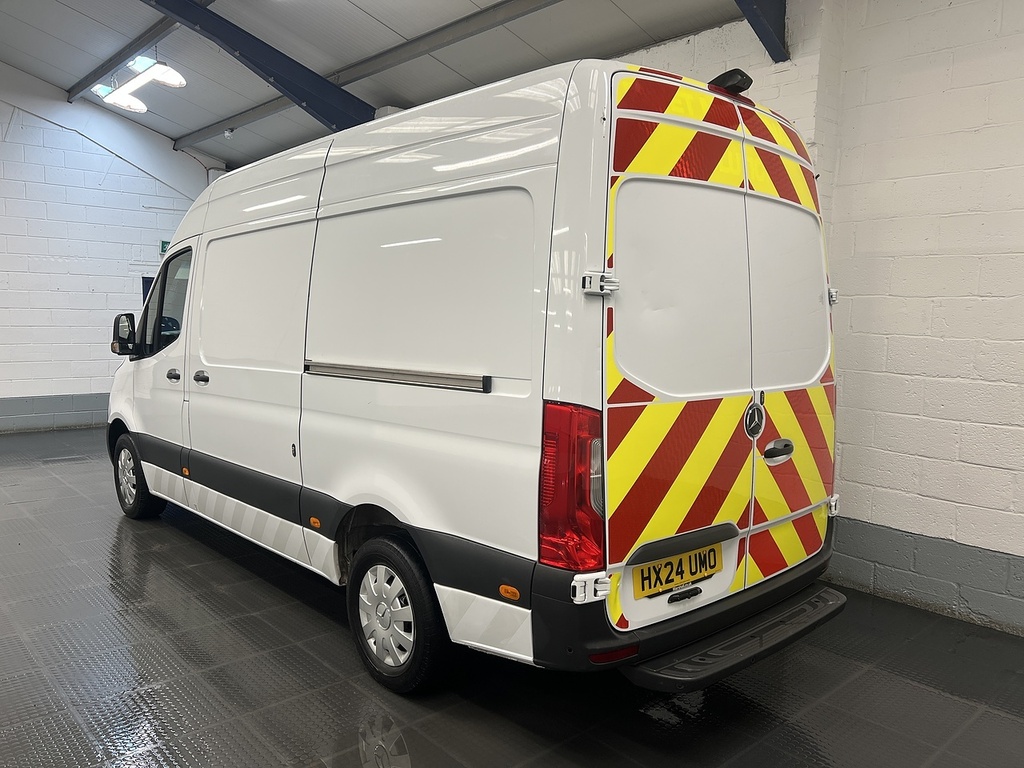 Mercedes-Benz Sprinter 2.0 317 Cdi Premium Panel Van White #3