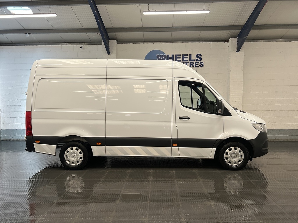 Mercedes-Benz Sprinter 2.0 317 Cdi Premium Panel Van White #6